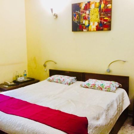 Homestay Chateau 39 ニューデリー エクステリア 写真